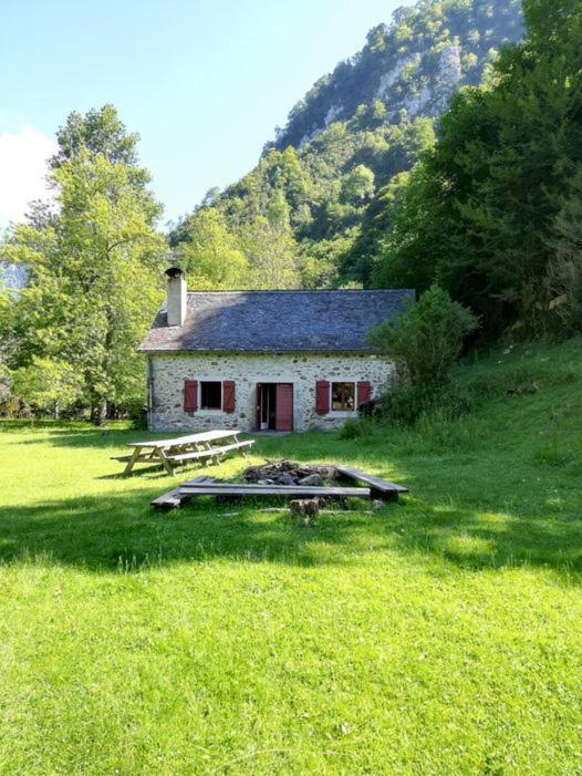 Les Chalets De La Foret D'Issaux Osse-en-Aspe Exterior foto