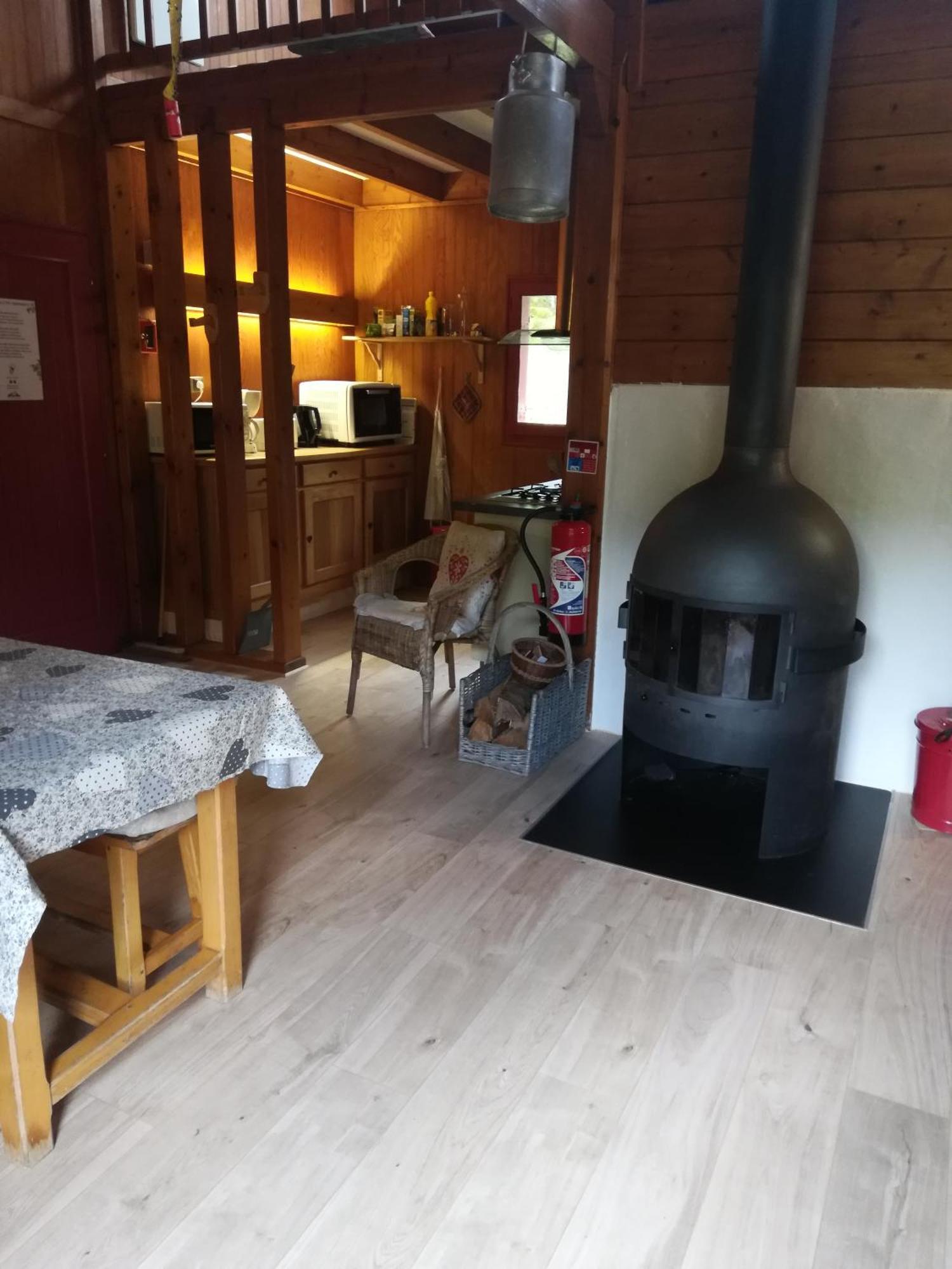Les Chalets De La Foret D'Issaux Osse-en-Aspe Exterior foto